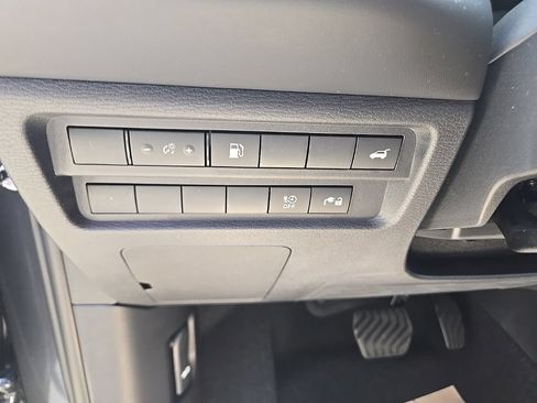 New 2026 Nissan Rogue SL AWD/4WD image 12