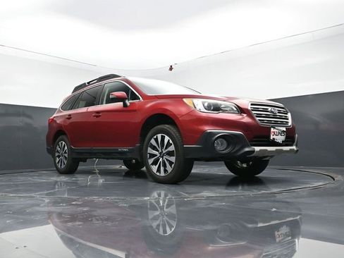 Used 2017 Subaru Outback 2.5i Limited image 52