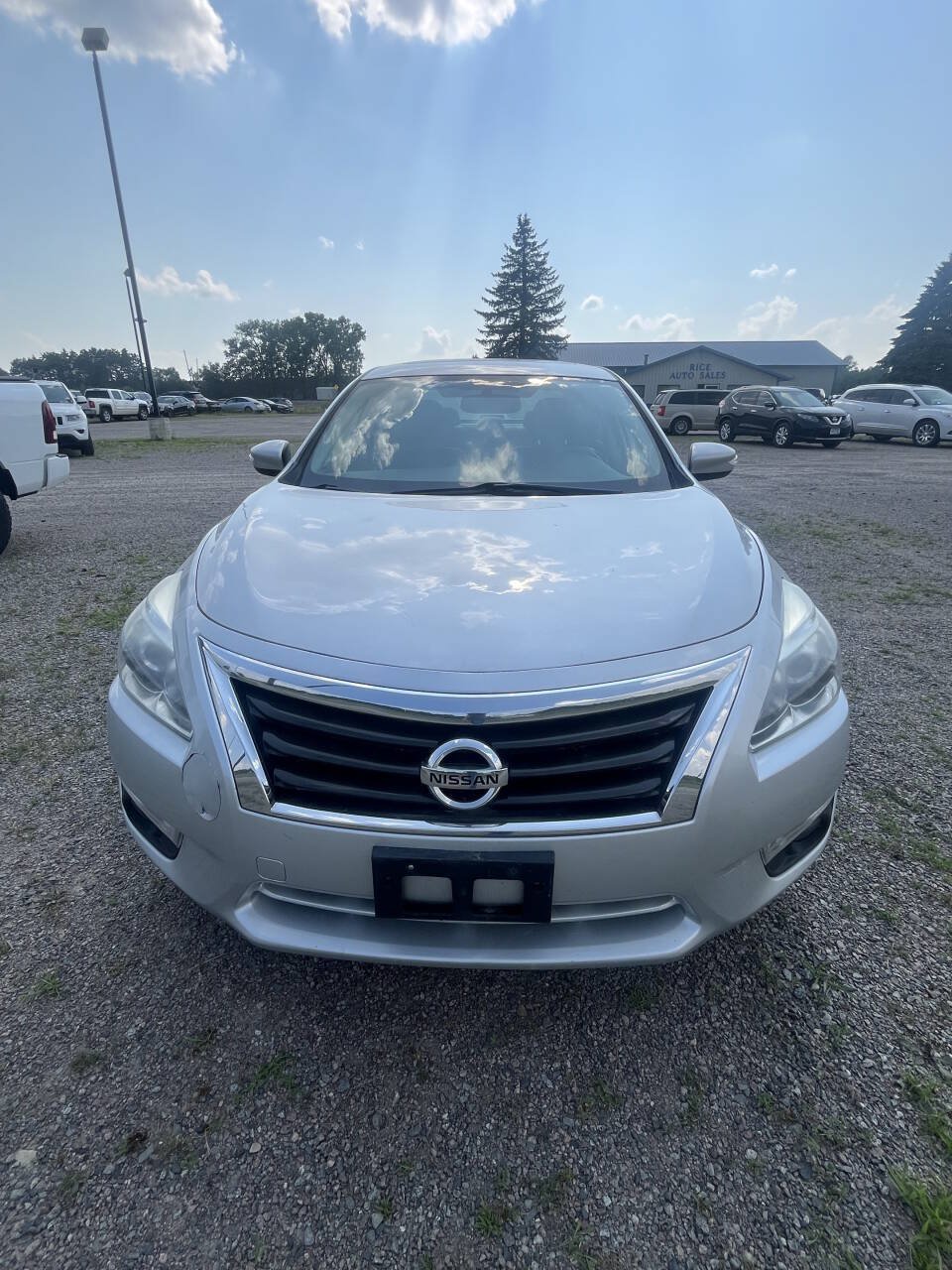 Used 2015 Nissan Altima 2.5 SL w/ Moonroof Package FWD image 4