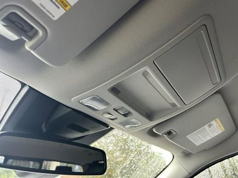 Used 2025 Ford Ranger Lariat w/ FX4 Off-Road Package image 16