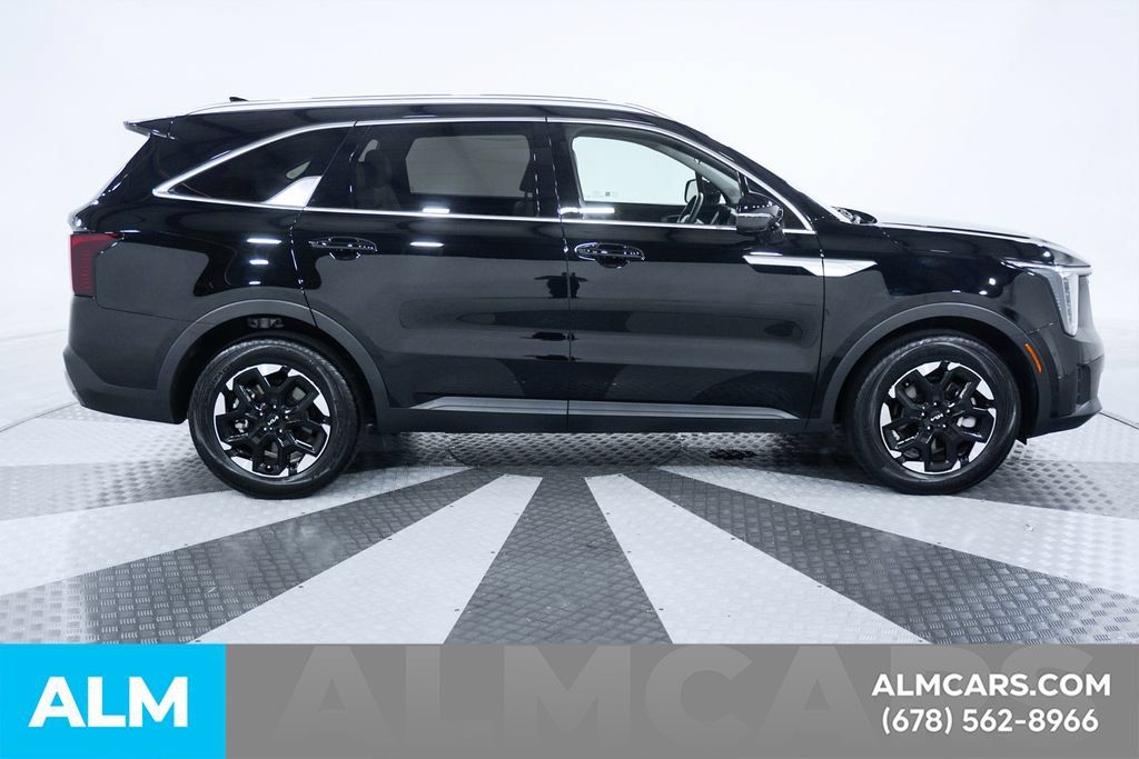 Used 2025 Kia Sorento S w/ Panoramic Sunroof Package FWD image 8