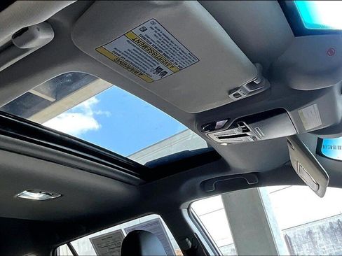 Certified 2022 Subaru Outback Limited XT AWD/4WD image 12