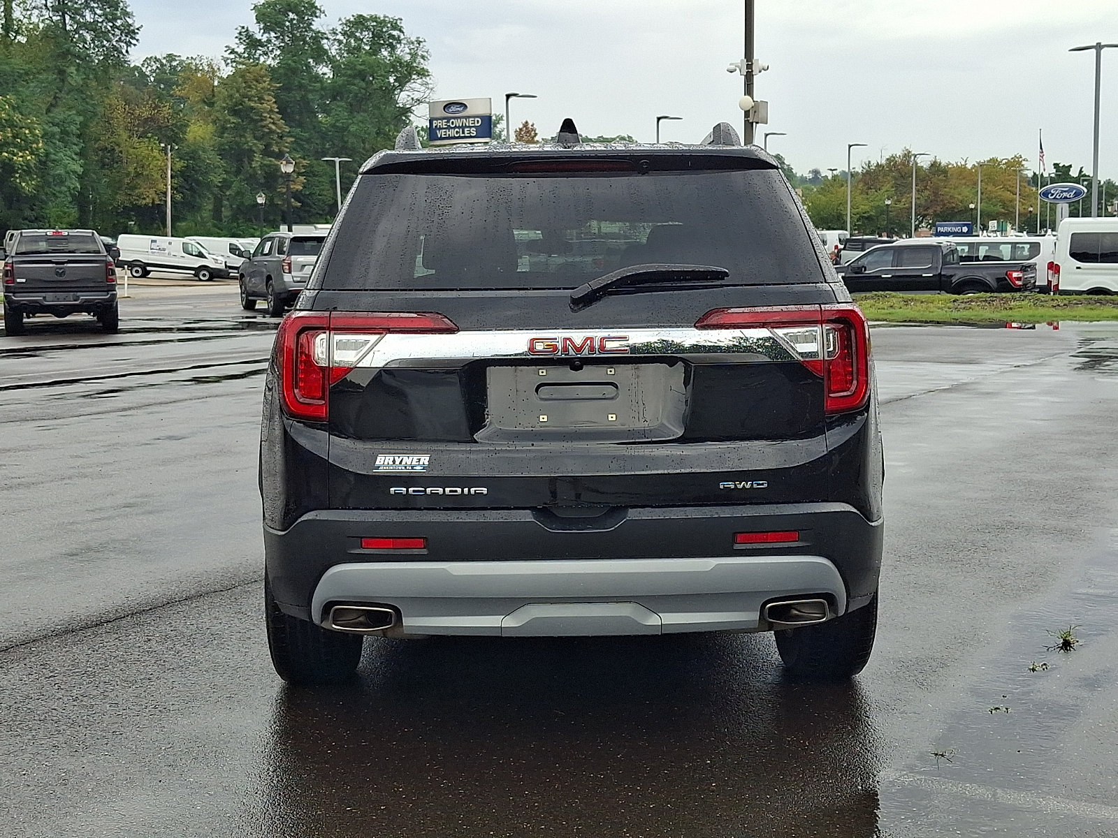 Used 2023 GMC Acadia SLE w/ Driver Convenience Package AWD/4WD image 5