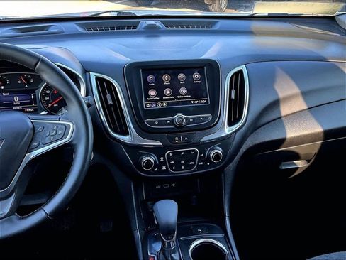 Used 2023 Chevrolet Equinox LT AWD/4WD image 18