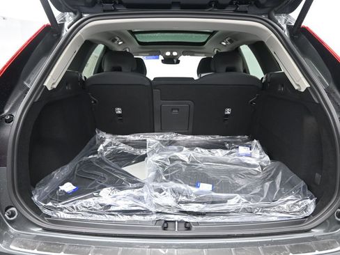 New 2026 Volvo XC60 B5 Core w/ Protection Package Premier image 21