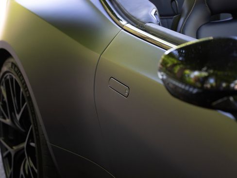 Used 2025 Aston Martin DB12 Convertible RWD image 44