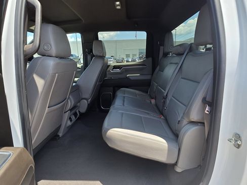 Used 2023 Chevrolet Silverado 1500 RST w/ Z71 Off-Road Package AWD/4WD image 25