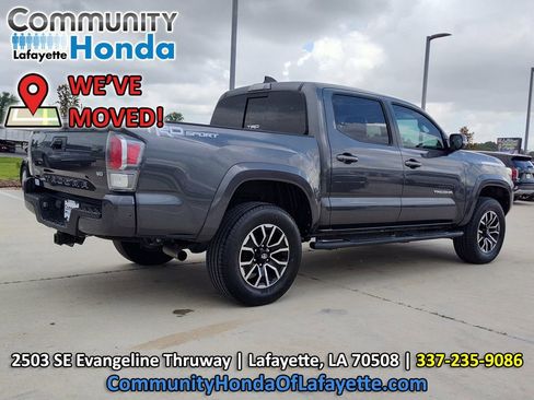 Used 2020 Toyota Tacoma TRD Sport w/ Technology Package RWD image 11