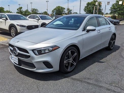 Used 2021 Mercedes-Benz A 220 4MATIC w/ Premium Package image 8