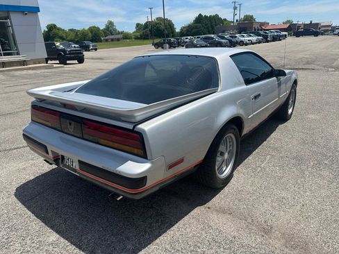 Used 1987 Pontiac Firebird Coupe RWD image 5
