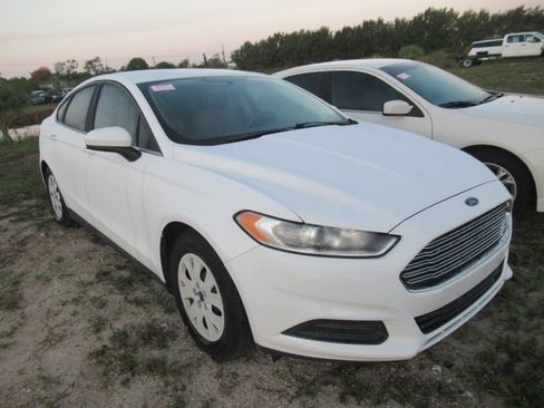 Used 2014 Ford Fusion S FWD image 1