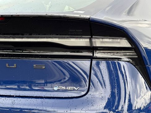 New 2026 Toyota Prius Plug-In Hybrid image 32