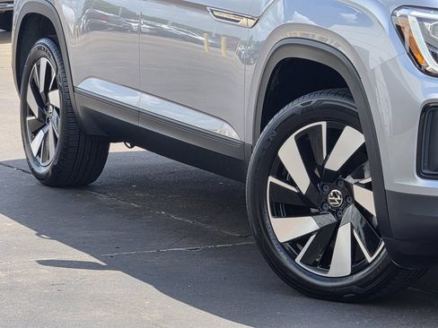 Used 2026 Volkswagen Atlas Cross Sport SE FWD image 11