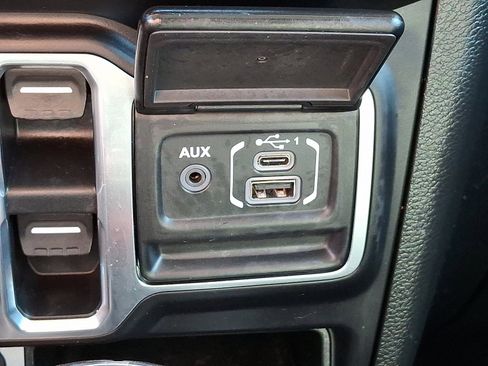 Used 2020 Jeep Gladiator Rubicon image 26