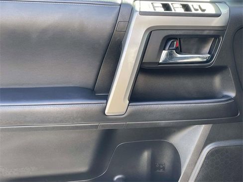 Used 2022 Toyota 4Runner SR5 image 22