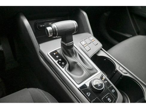 Used 2023 Kia Sportage LX image 13