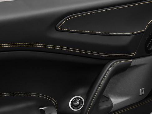 Used 2018 Ferrari GTC4Lusso image 77