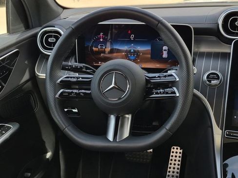 Certified 2025 Mercedes-Benz GLC 300 image 20