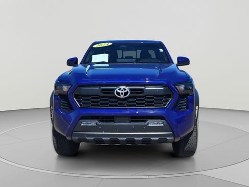 Used 2024 Toyota Tacoma TRD Off-Road w/ TRD Off Road Upgrade Package AWD/4WD image 8