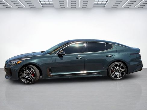 Used 2022 Kia Stinger GT1 RWD image 5