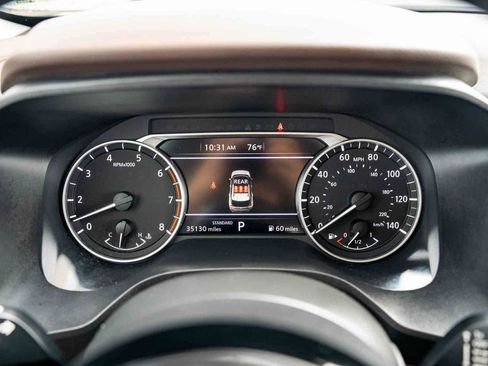 Used 2023 Nissan Rogue SV w/ SV Premium B Package FWD image 17