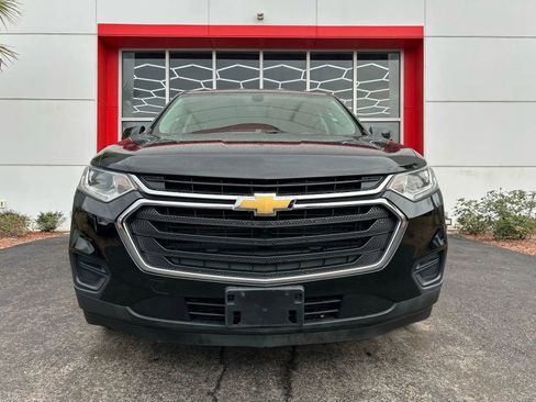 Used 2018 Chevrolet Traverse LS image 2