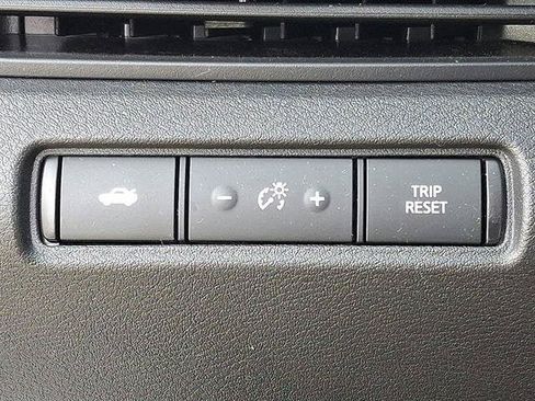 Certified 2024 Nissan Altima 2.5 SV FWD image 25