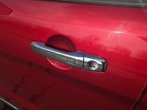 Used 2019 Ford Explorer Limited w/ Ford Safe & Smart Package FWD image 23