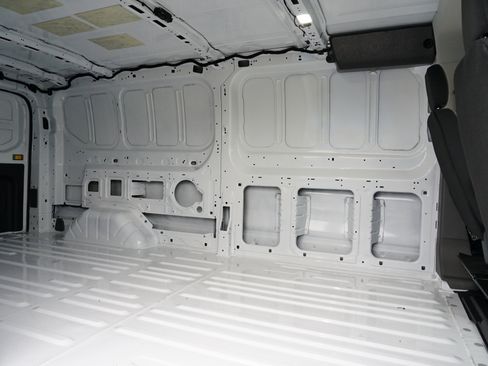 New 2026 Ford Transit 250 Low Roof AWD image 19