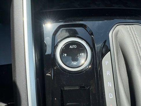 New 2026 Chevrolet Colorado LT AWD/4WD image 2