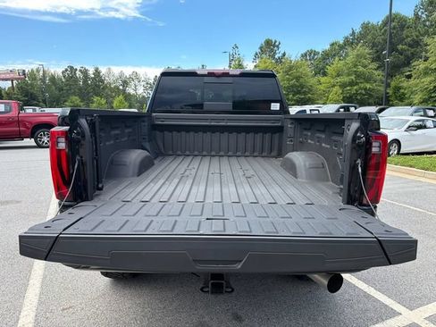 Used 2025 GMC Sierra 2500 Denali Ultimate AWD/4WD image 18