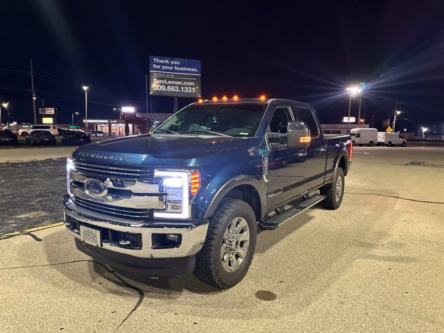 Used 2017 Ford F250 Lariat w/ Lariat Ultimate Package AWD/4WD image 2