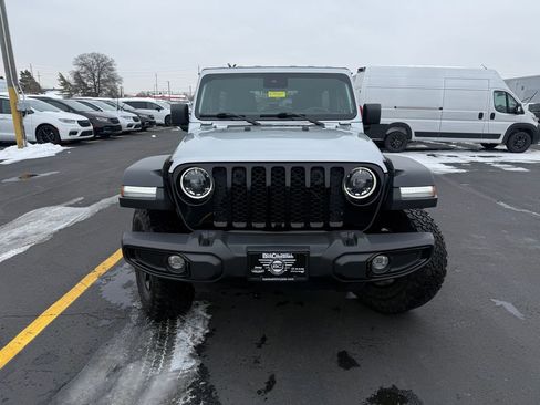 Used 2024 Jeep Wrangler Willys image 2