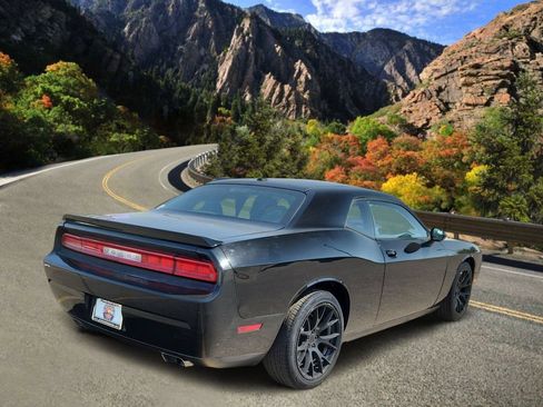 Used 2014 Dodge Challenger SXT w/ Sport Appearance Package RWD image 3