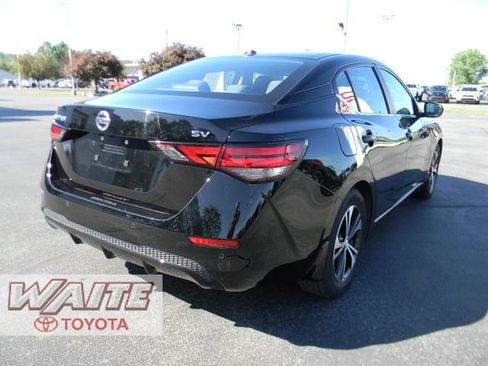 Used 2023 Nissan Sentra SV FWD image 2