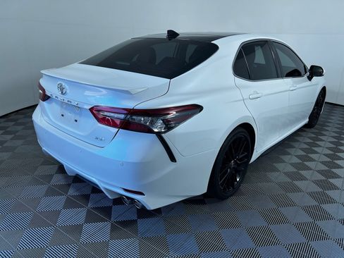 Used 2022 Toyota Camry XSE w/ Navigation Package FWD image 5