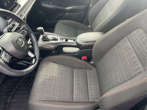 Used 2025 Honda HR-V Sport image 16