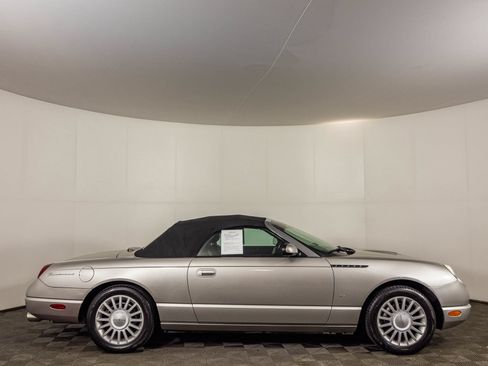 Used 2004 Ford Thunderbird RWD image 9