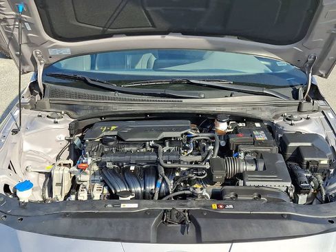 Used 2024 Hyundai Elantra SEL image 30