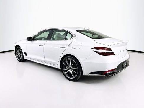 Used 2025 Genesis G70 2.5T image 5