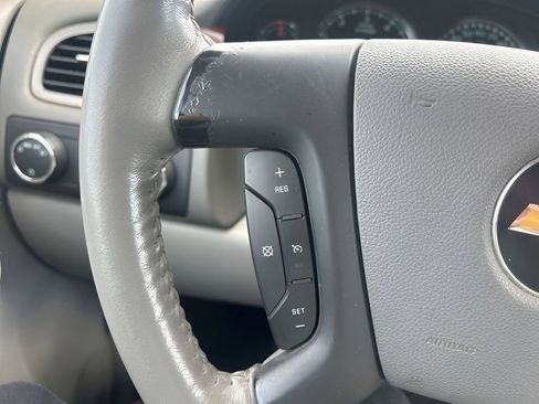 Used 2010 Chevrolet Tahoe LT AWD/4WD image 25
