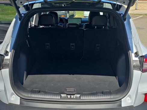 Used 2025 Ford Escape ST-Line w/ Tech Pack #1 FWD image 12