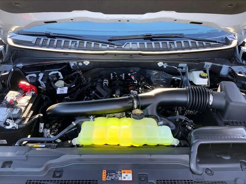 New 2025 Ford Expedition Active image 16