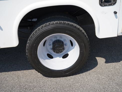 Used 2018 Ford F450 XL w/ Power Equipment Group RWD image 32
