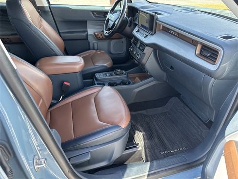Used 2022 Ford Maverick Lariat w/ Lariat Luxury Package image 14