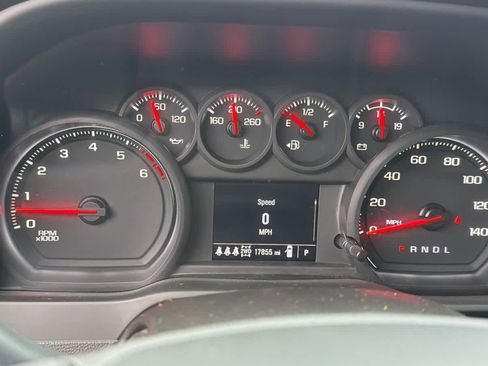 Used 2025 Chevrolet Silverado 2500 Custom w/ Custom Convenience Package image 17