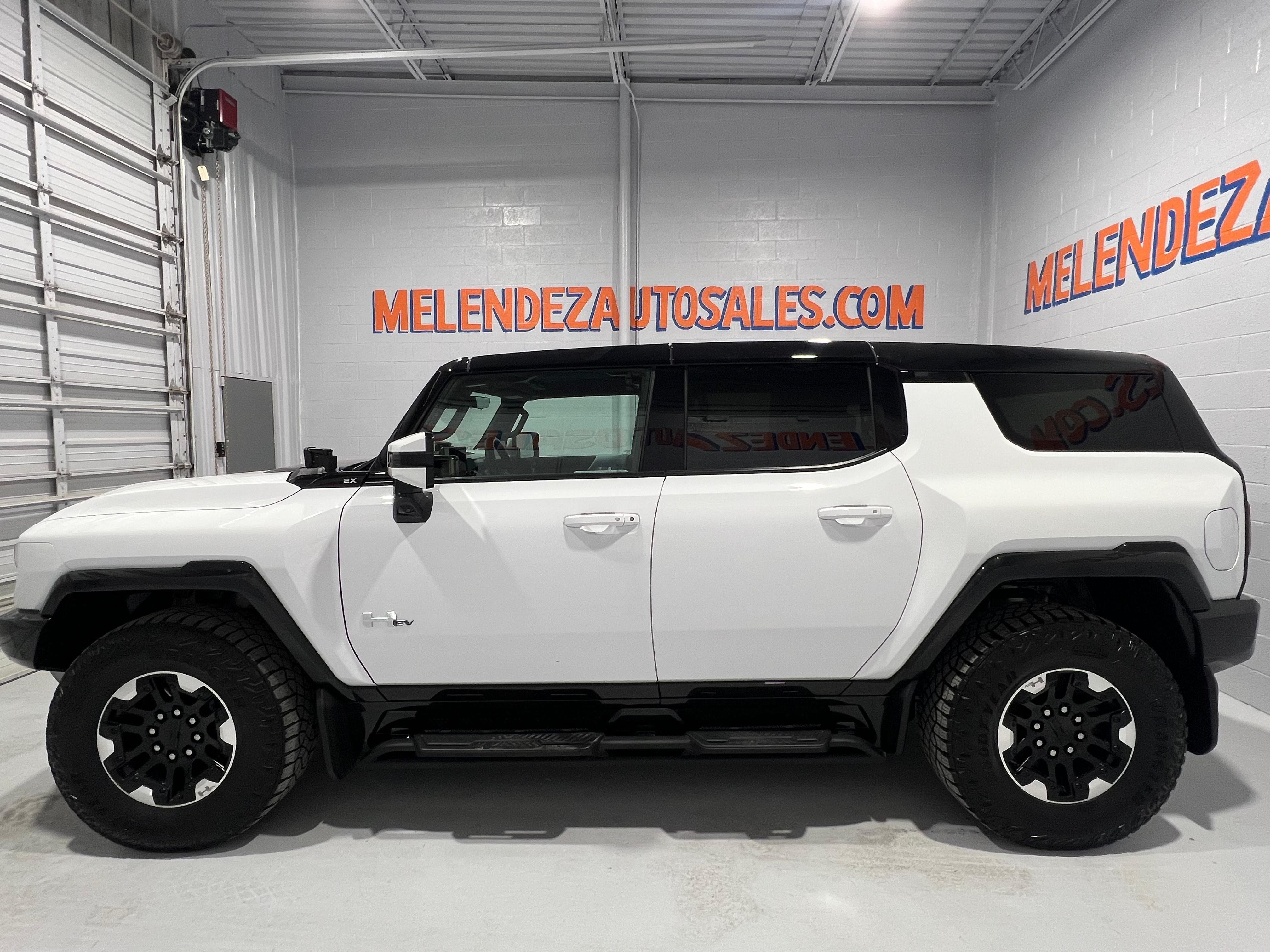 Used 2024 GMC Hummer EV 2X w/ Extreme Off-Road Package AWD/4WD image 2