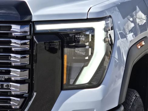 New 2026 GMC Sierra 2500 Denali Ultimate AWD/4WD image 43