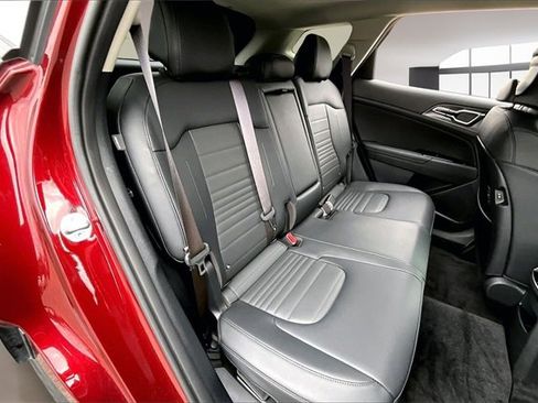 Used 2025 Kia Sportage SX Prestige image 22