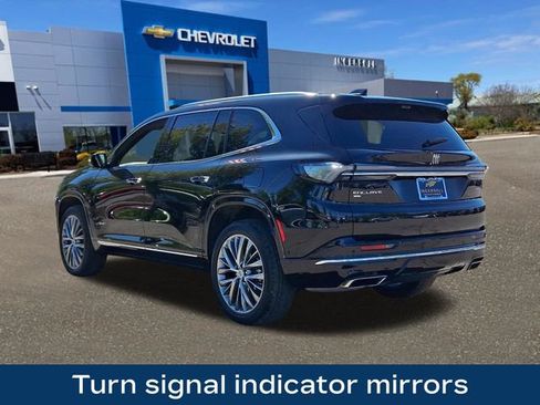 Used 2025 Buick Enclave Avenir w/ Super Cruise Package AWD/4WD image 23
